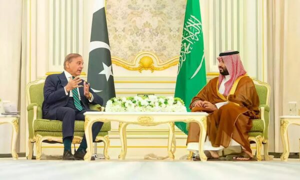 Celebrating Loans? Internet Roasts Pakistan After It Gets $2 Billion Loan From Saudi Arabia 2 Celebrating Loans? Internet Roasts Pakistan After It Gets $2 Billion Loan From Saudi Arabia - RVCJ Media