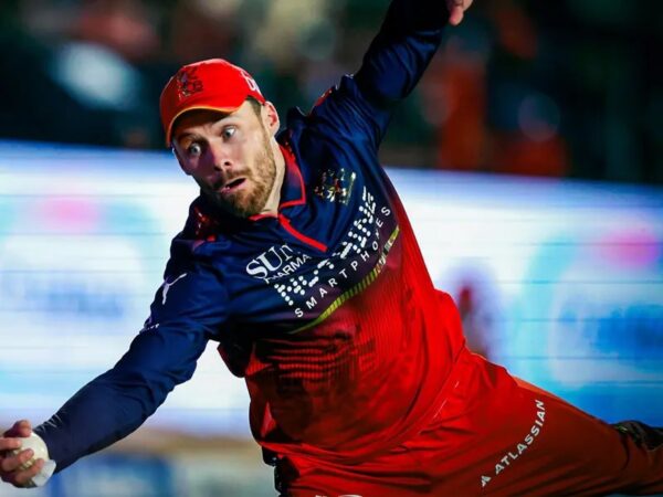 “Favouritism In RCB?” Tim David’s Funny Dig At Dinesh Karthik & Phil Salt Goes Viral - RVCJ Media
