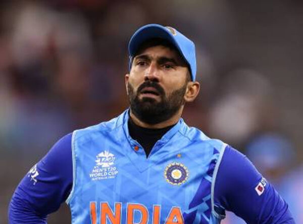Dinesh Karthik Shares How Virat Kohli Helped Him Return To Team India Twice 3 Dinesh Karthik Shares How Virat Kohli Helped Him Return To Team India Twice - RVCJ Media