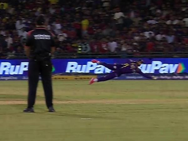 Manish Pandey Takes Spectacular Catch To Dismiss Tim David, Virat Kohli Reacts In Disbelief - RVCJ Media