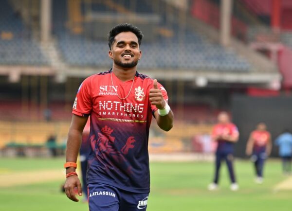 Gavaskar Mocks IPL Teams For Spending Heavily On Overrated Players, Says Scouts Failed Big Time 5 Gavaskar Mocks IPL Teams For Spending Heavily On Overrated Players, Says Scouts Failed Big Time - RVCJ Media