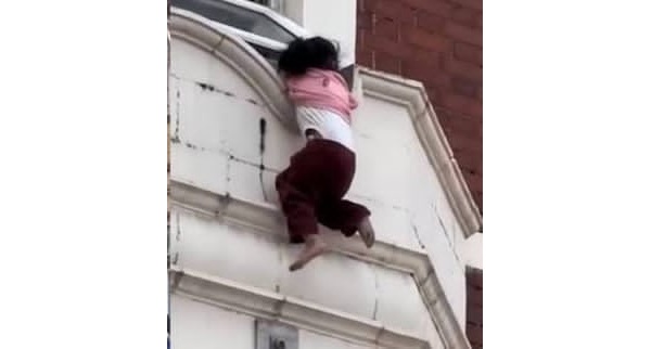 Indian Man Uses Cricket Reflexes To Catch Toddler Mid-Air After Window Fall In London - RVCJ Media