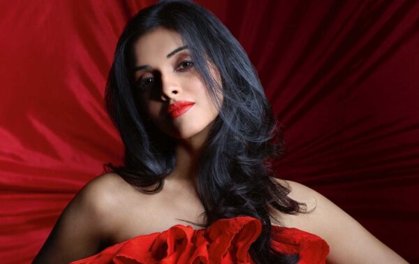 Bollywood’s First ₹100 Cr Actress Quit Movies At Career’s Peak, Akshay Kumar Played Cupid - RVCJ Media