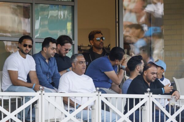 Did Ms Dhoni Hint That He’s Too Old To Run Like Before? Captain Cool’s Gesture Goes Viral 3 Did MS Dhoni Hint That He’s Too Old To Run Like Before? Captain Cool’s Gesture Goes Viral - RVCJ Media