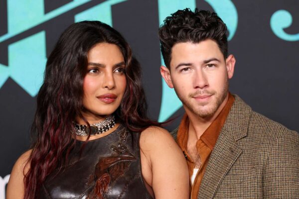 Nick Jonas Thought His Proposal Plan Was A ‘Disaster’ Before Priyanka Chopra Finally Said ‘Yes’ - RVCJ Media