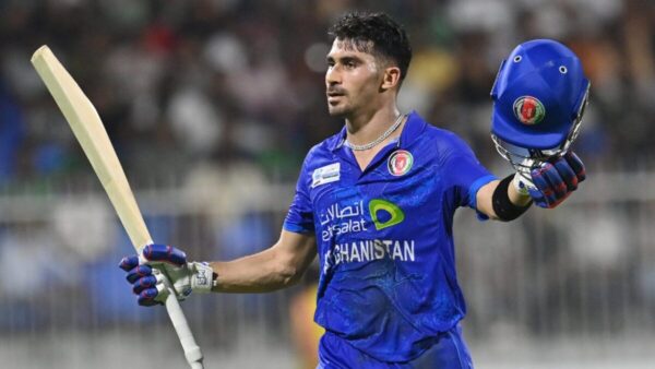 Fan Snatches Rahmanullah Gurbaz’s Cap In Bizarre Cricket Moment In Afghansitan T20 League 2 Fan Snatches Rahmanullah Gurbaz’s Cap In Bizarre Cricket Moment In Afghansitan T20 League - RVCJ Media