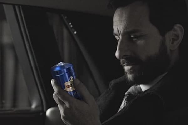 From Shah Rukh To Salman Khan, 10 Bollywood Stars Slammed For Endorsing Pan Masala Brands - RVCJ Media