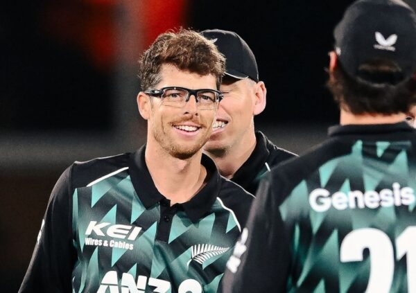 Mitchell Santner Creates History, Surpasses Ish Sodhi To Become Leading T20I Wicket-Taker…. 4 Mitchell Santner Creates History, Surpasses Ish Sodhi To Become Leading T20I Wicket-Taker…. - RVCJ Media